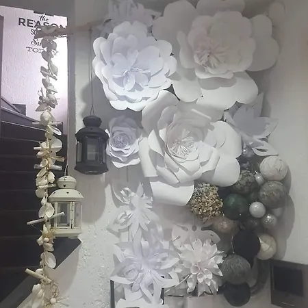 アパート In *